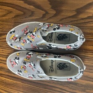 Disney Vans Slip-On‎ Shoes - Gray with Mickey Mouse Print
